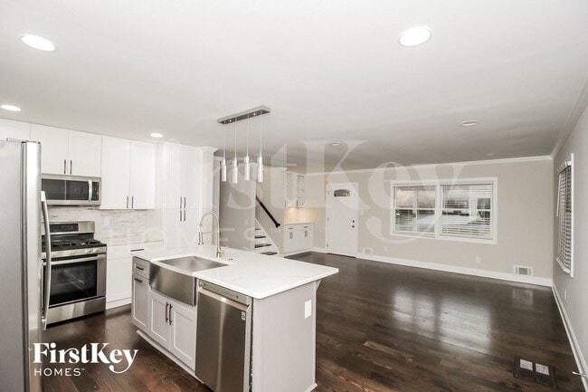 Photo - 2237 Powers Ferry Dr SE