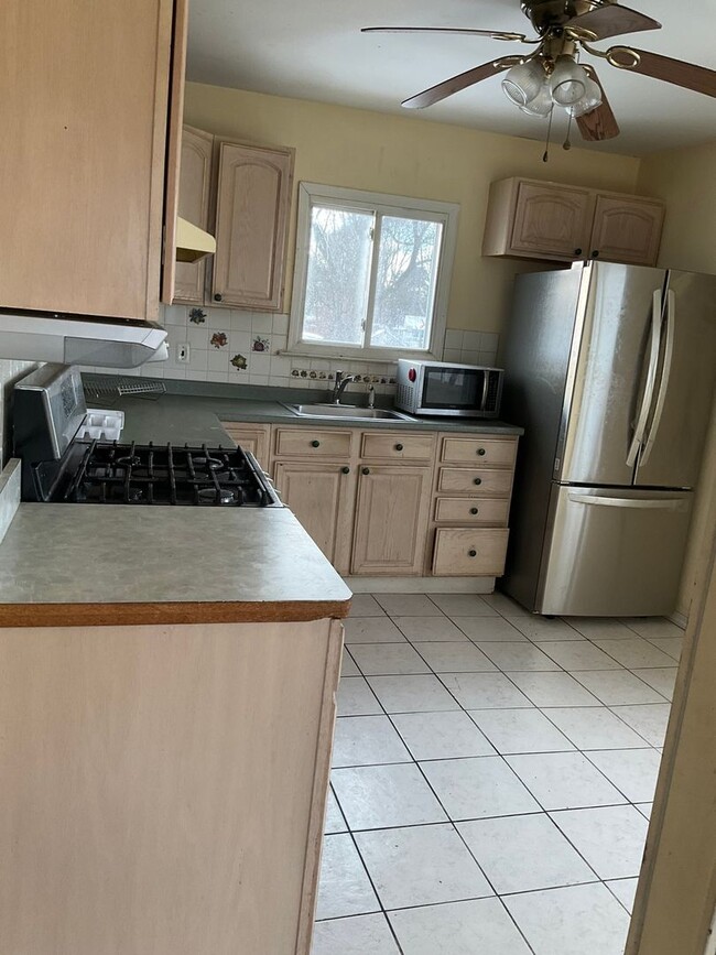 Photo - 1548 Islip Ave