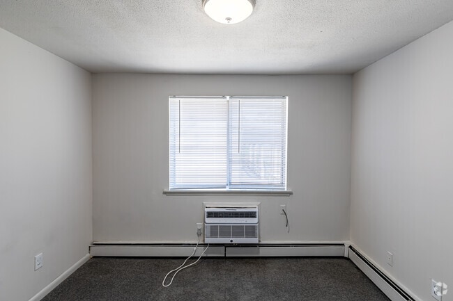 Studio - Living Area - 610 Farmington Ave