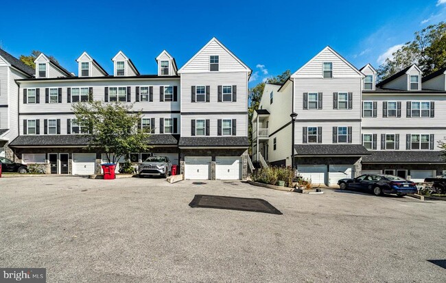 Photo - 117 Colwell Ln