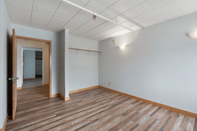 Photo - Kilbourn Terrace