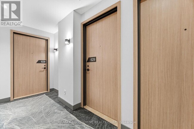 Photo - 35 Parliament St Unit 629