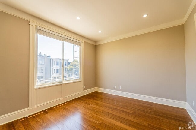 Building Photo - 1850 Lombard St Rental