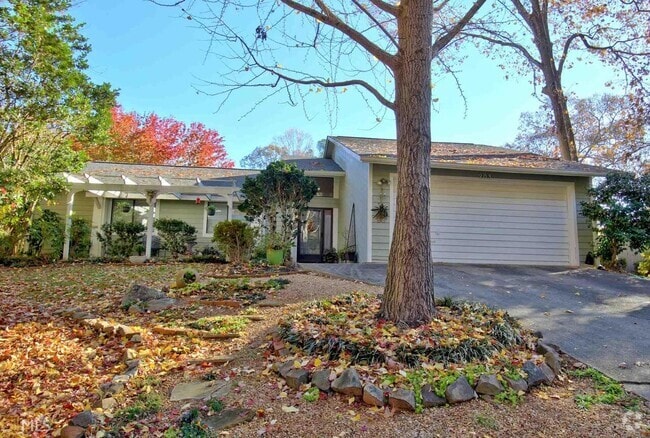 Building Photo - 203 Raintree Bend Rental