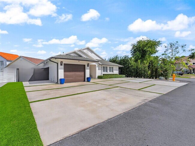 Photo - 7753 NW 189th St