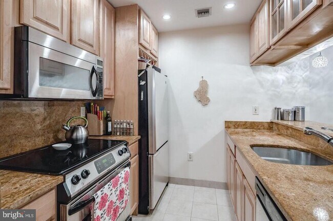 Photo - 1601 Spring Garden St Unidad 404