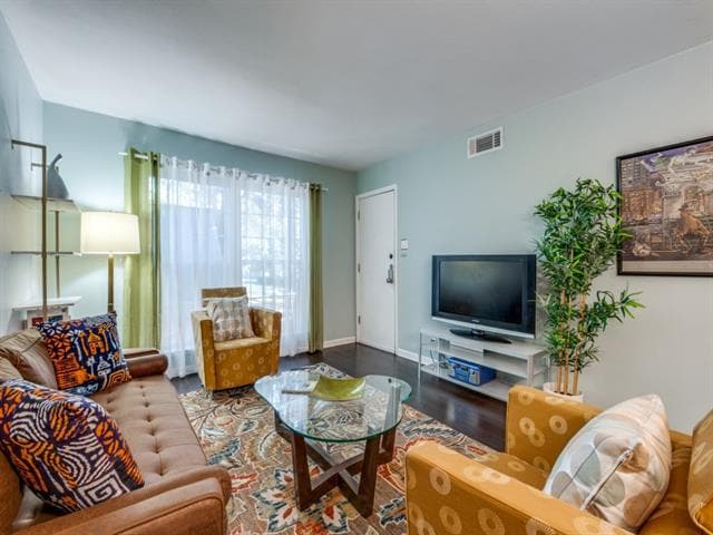 Photo - 5234 Fleetwood Oaks Ave Unidad 219