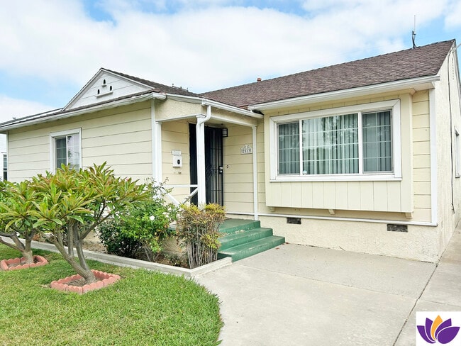 Building Photo - 2513 Denmead St Rental