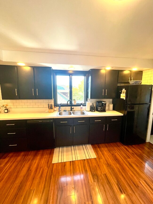 Photo - 8 Harris St Unit 2