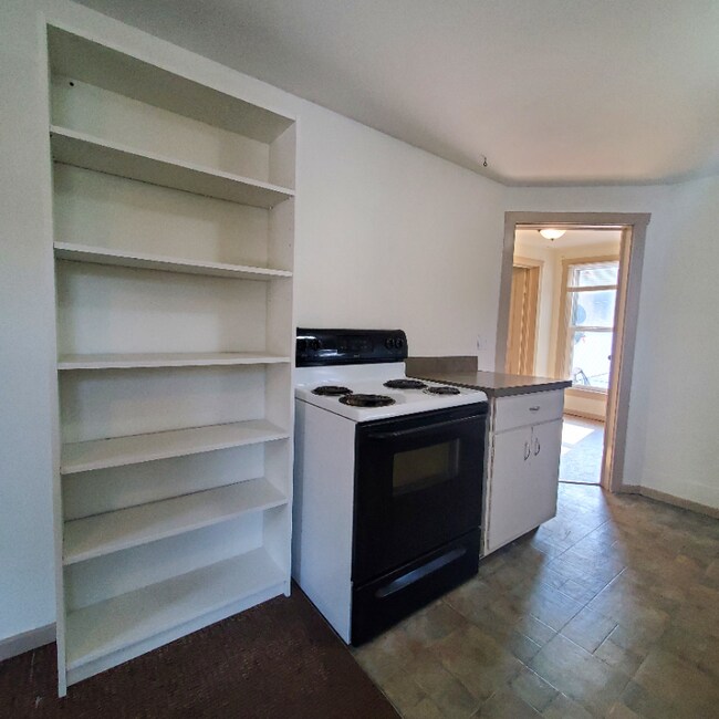 Photo - 301 S Main St Unidad 2