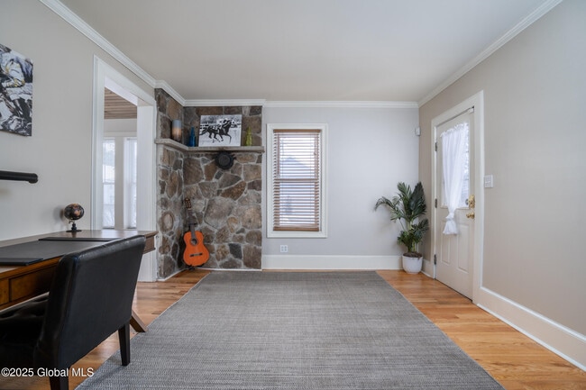 Photo - 308 Ballston Ave