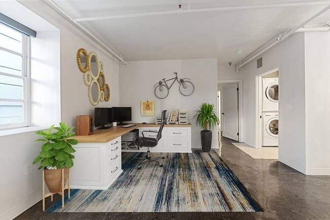 Penthouse Home Office