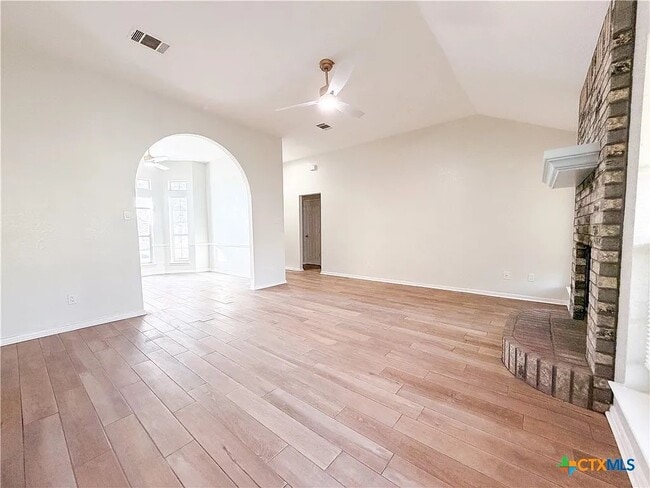 Photo - 5414 Williams Dr