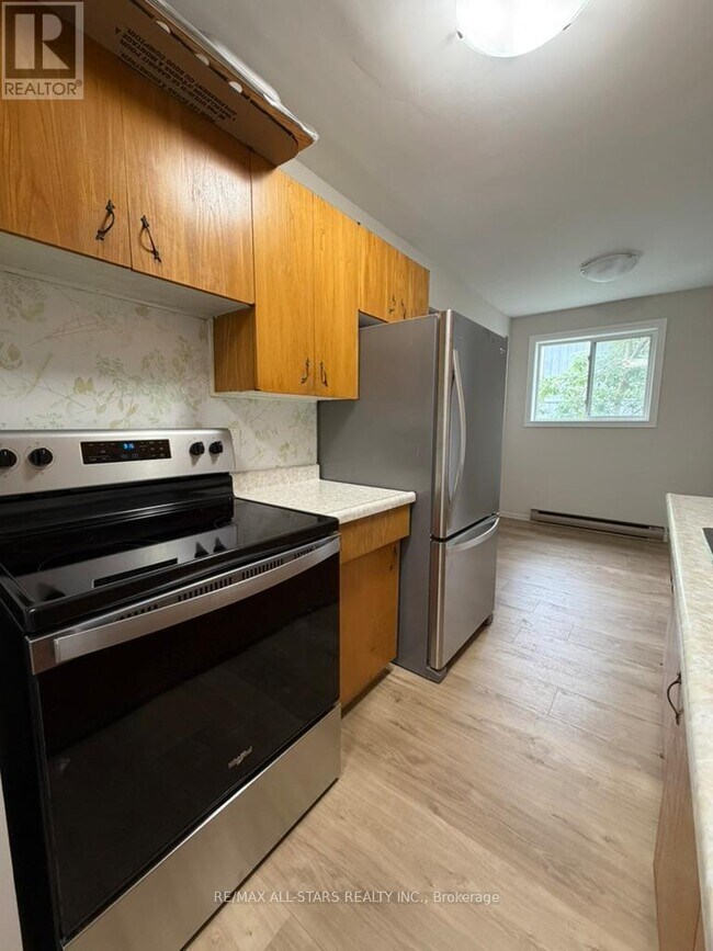 Photo - 73 Albert St Unit 8