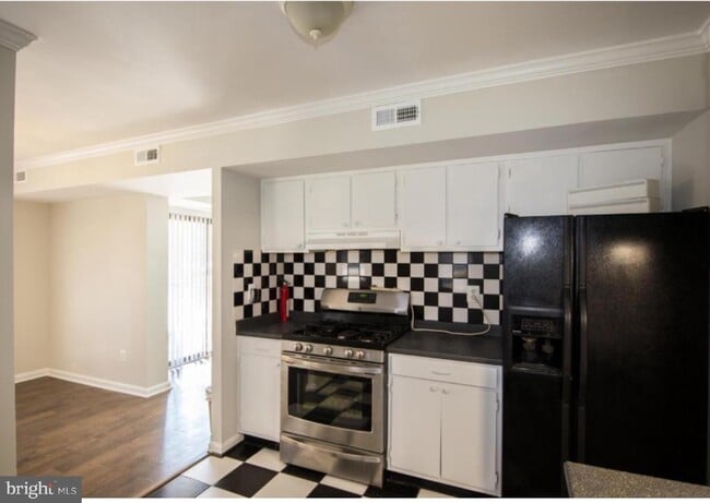 Photo - 2030 Royal Fern Ct Unit 1A