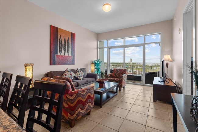 Building Photo - 500 Seawall Blvd Unit 707
