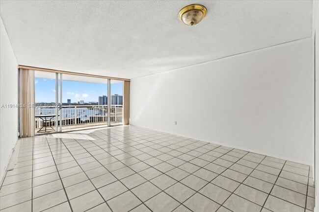 Photo - 18011 Biscayne Blvd Unit 1603