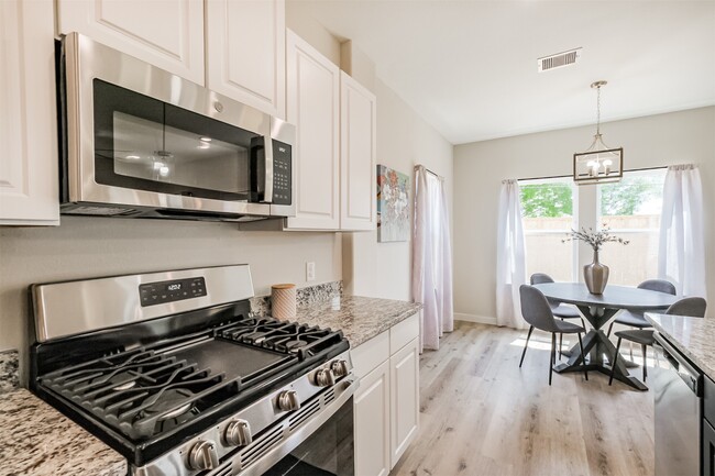 Photo - 703 Majestic Eagle Ct