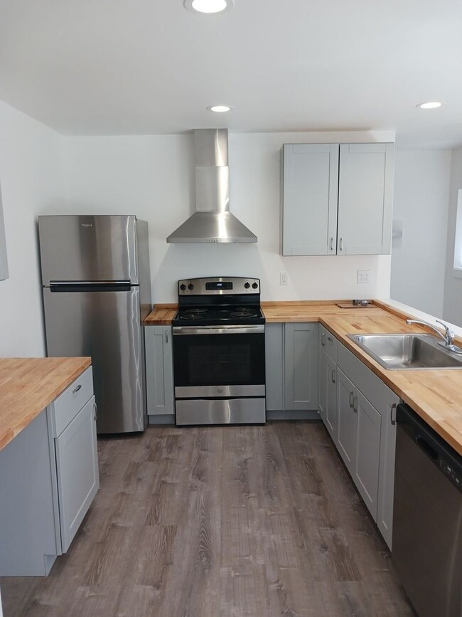 Photo - Ferndale - 3 bedroom, 3 bath Townhome