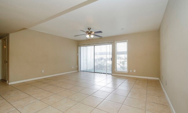 Photo - 2822 S Bartell Dr Unidad 6