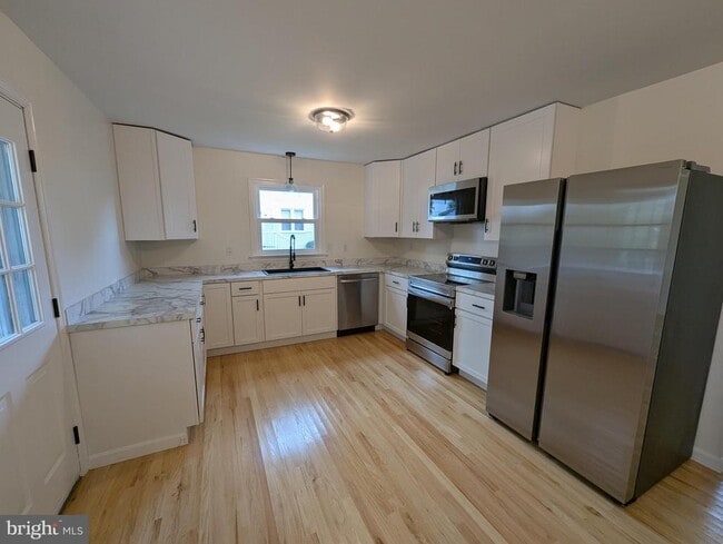 Photo - 108 Southern Blvd