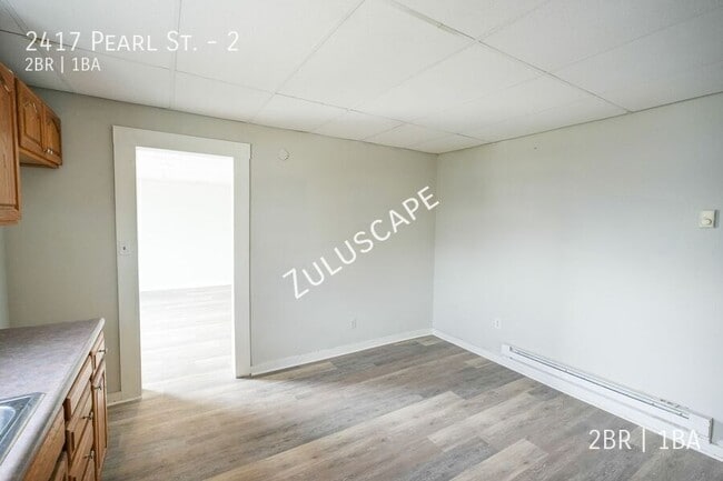 Photo - 2417 Pearl St