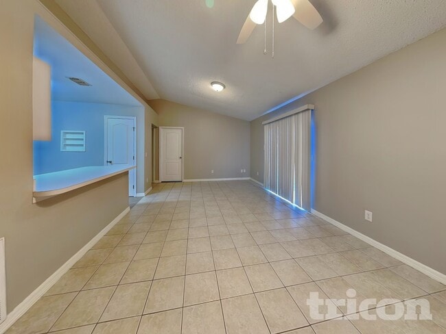 Photo - 4317 Longshore Dr