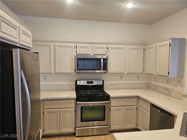 Photo - 2266 Surrey Meadows Ave