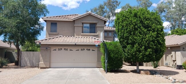 3 Bed / 2 Bath with Loft and Pool - 3 Bed / 2 Bath with Loft and Pool