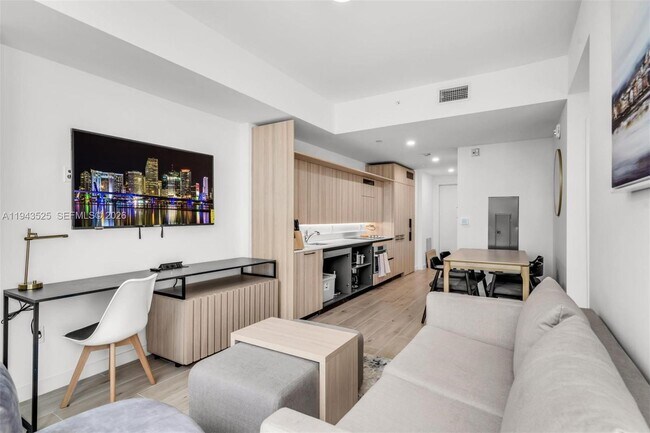 Photo - 225 N Miami Ave Unit 1005