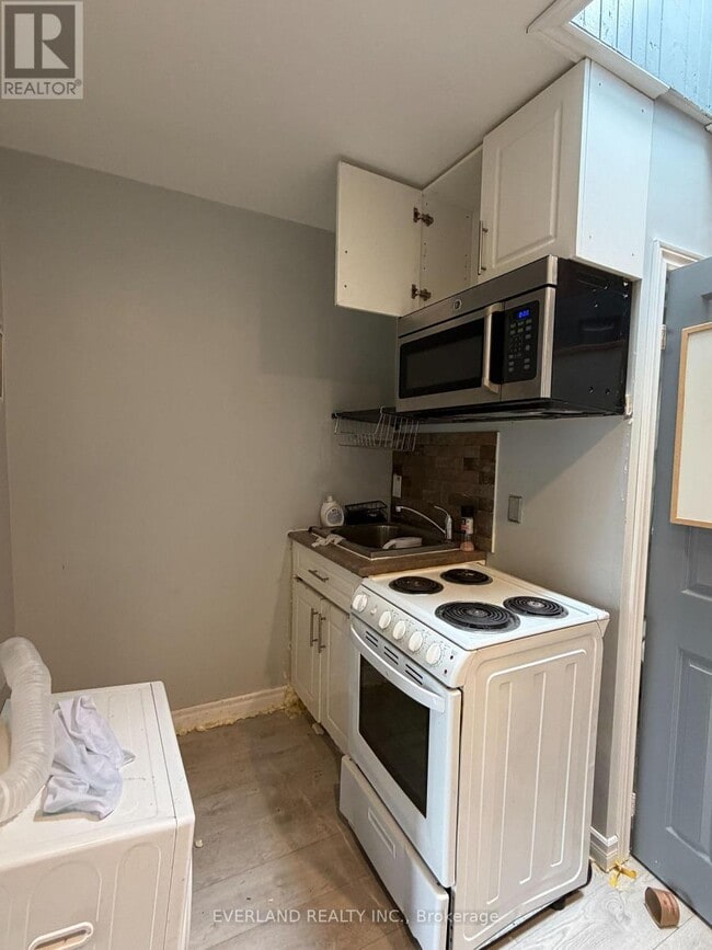 Photo - 850 Bathurst St Unité 4