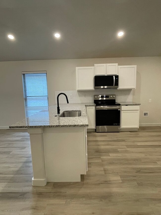 Photo - NEW 2026 Buld in Hometead 3/2/2