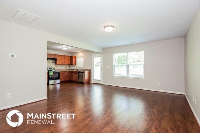 Photo - 900 Cassidy Dr