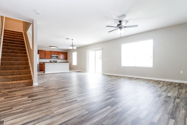 Photo - 14489 Finsbury Dr