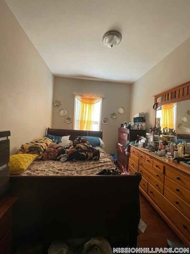 Photo - 121 George St Unit 2