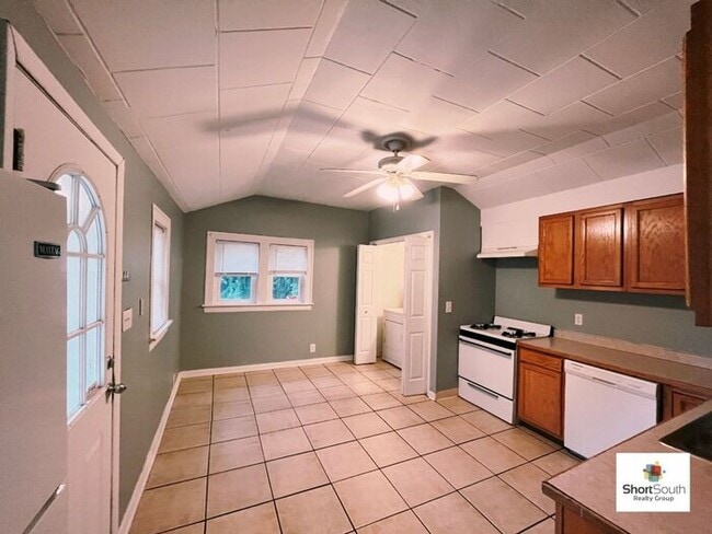 Photo - 4 bed 2 bath Single Family Home