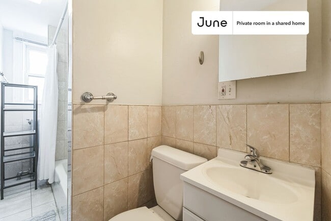 Photo - Room in Shared 5 bed/1 bath home Unidad B