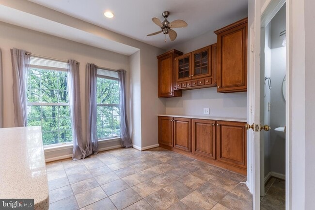 Photo - 20283 Glenrobin Terrace