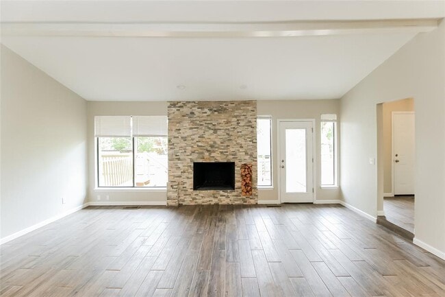 Photo - 2133 Running Branch Rd