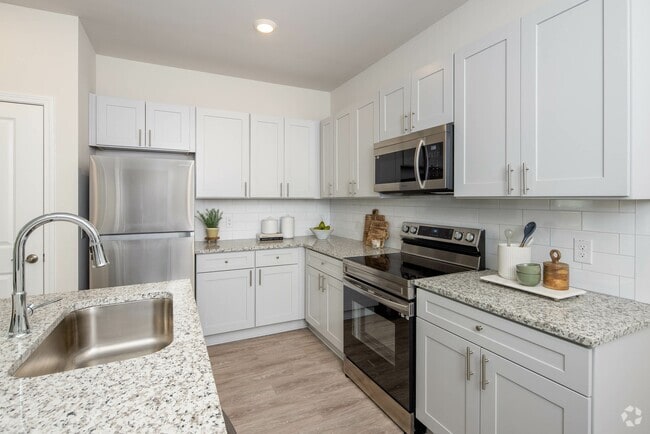 Building Photo - Covey Homes Walker Ridge
