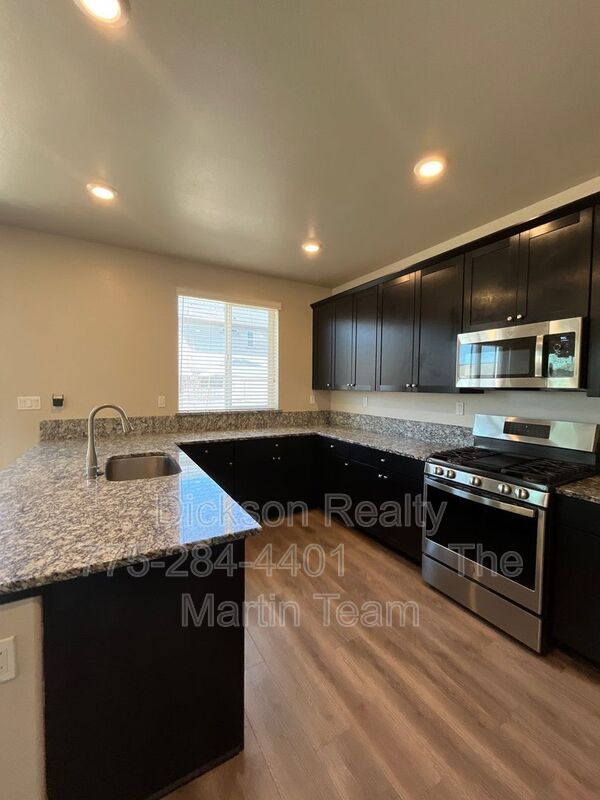 Photo - 1982 Maradona Dr