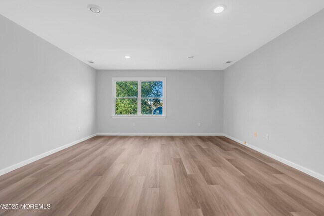 Photo - 213 Main St Unidad 17