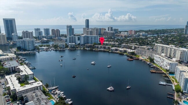 Building Photo - 200 Golden Isles Dr Unit 203