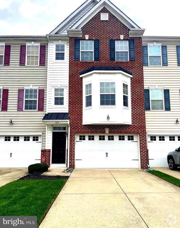 Building Photo - 129 Winterberry Way Rental