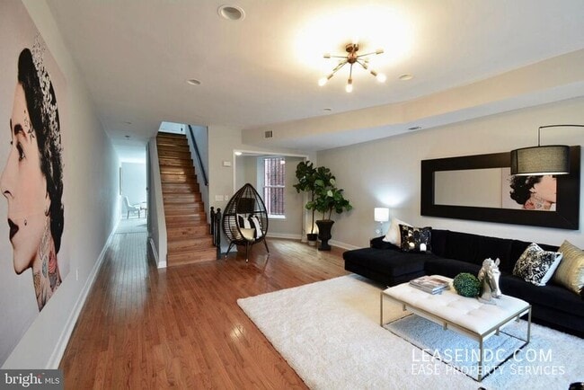 Photo - 633 14th St NE Unit #1