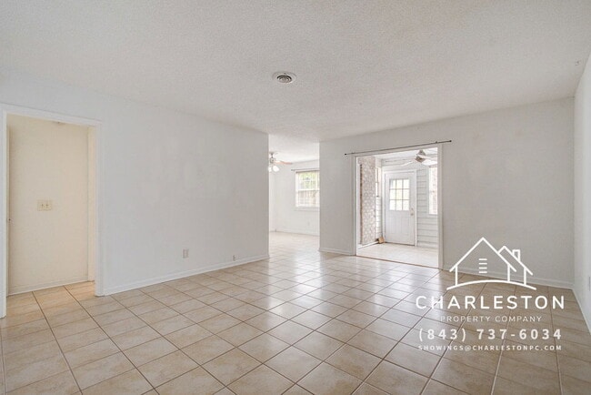 Photo - 47 Rivers Point Row