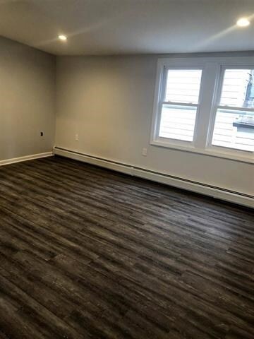 Photo - 655 Avenue C