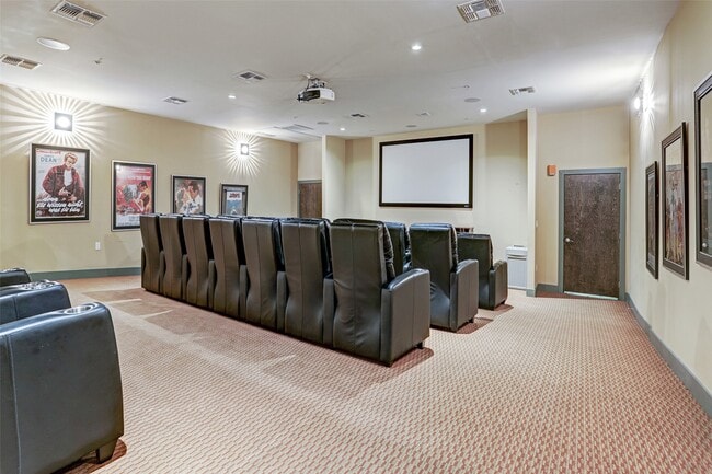 Building Photo - 500 Seawall Blvd Unit 707