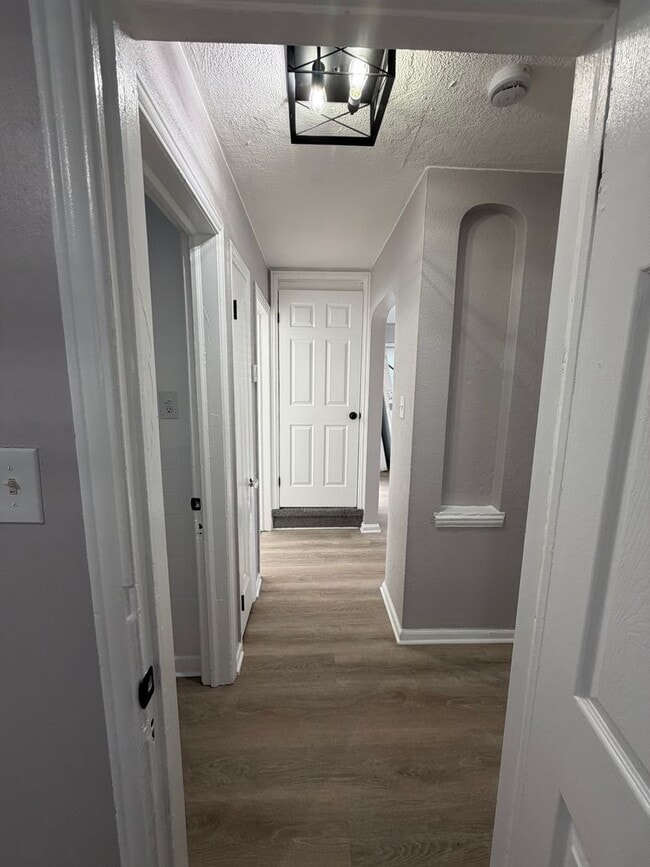 Photo - 3 bedroom Fully renovated Westside Bungalow