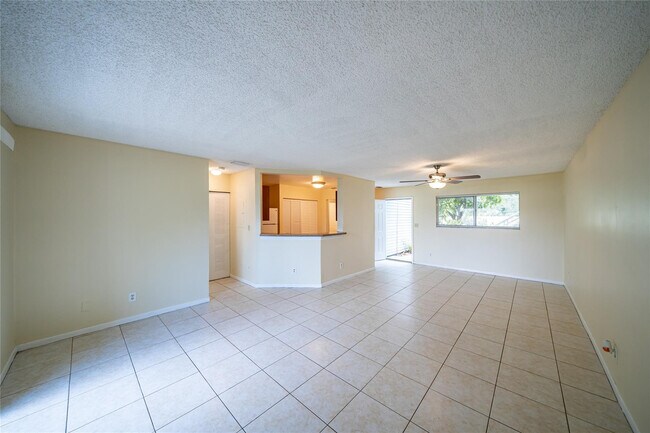 Photo - 3453 NW 44th St Unit 108